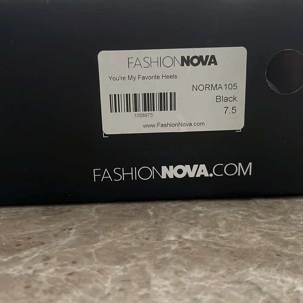 NWB Black Heels - Picture 4 of 4